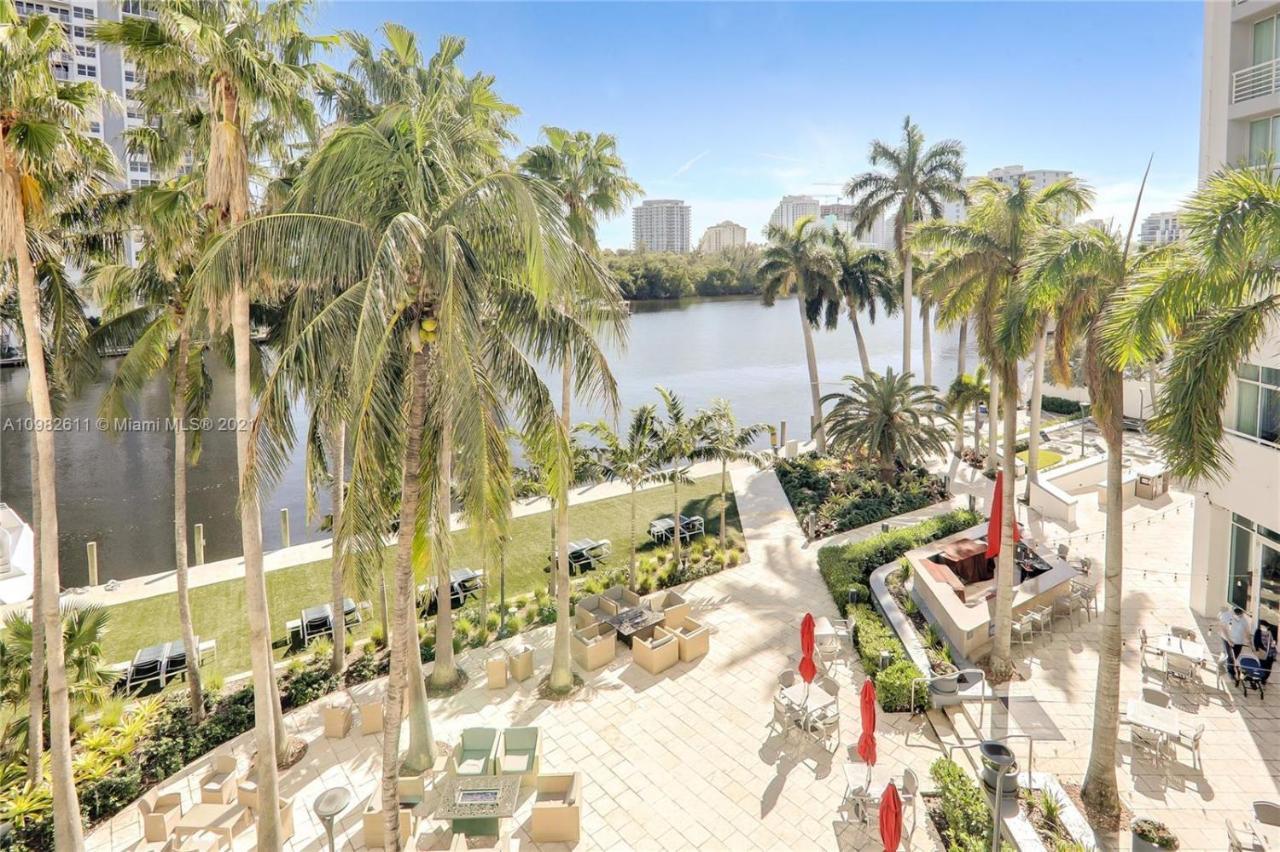 Gallery One - A Doubletree Suites By Hilton Hotel Fort Lauderdale Ngoại thất bức ảnh