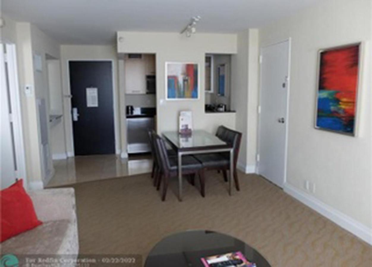 Gallery One - A Doubletree Suites By Hilton Hotel Fort Lauderdale Ngoại thất bức ảnh