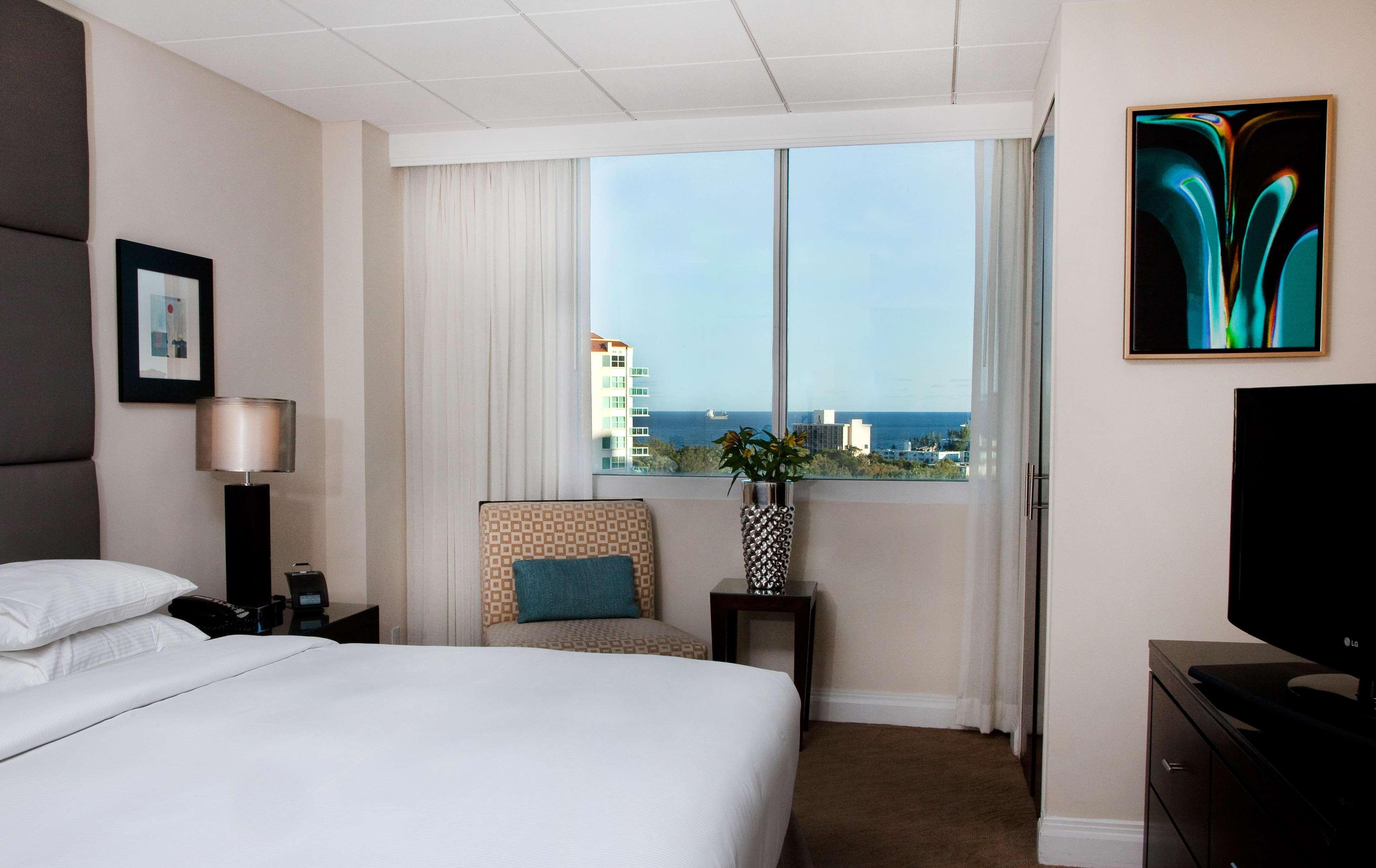 Gallery One - A Doubletree Suites By Hilton Hotel Fort Lauderdale Ngoại thất bức ảnh