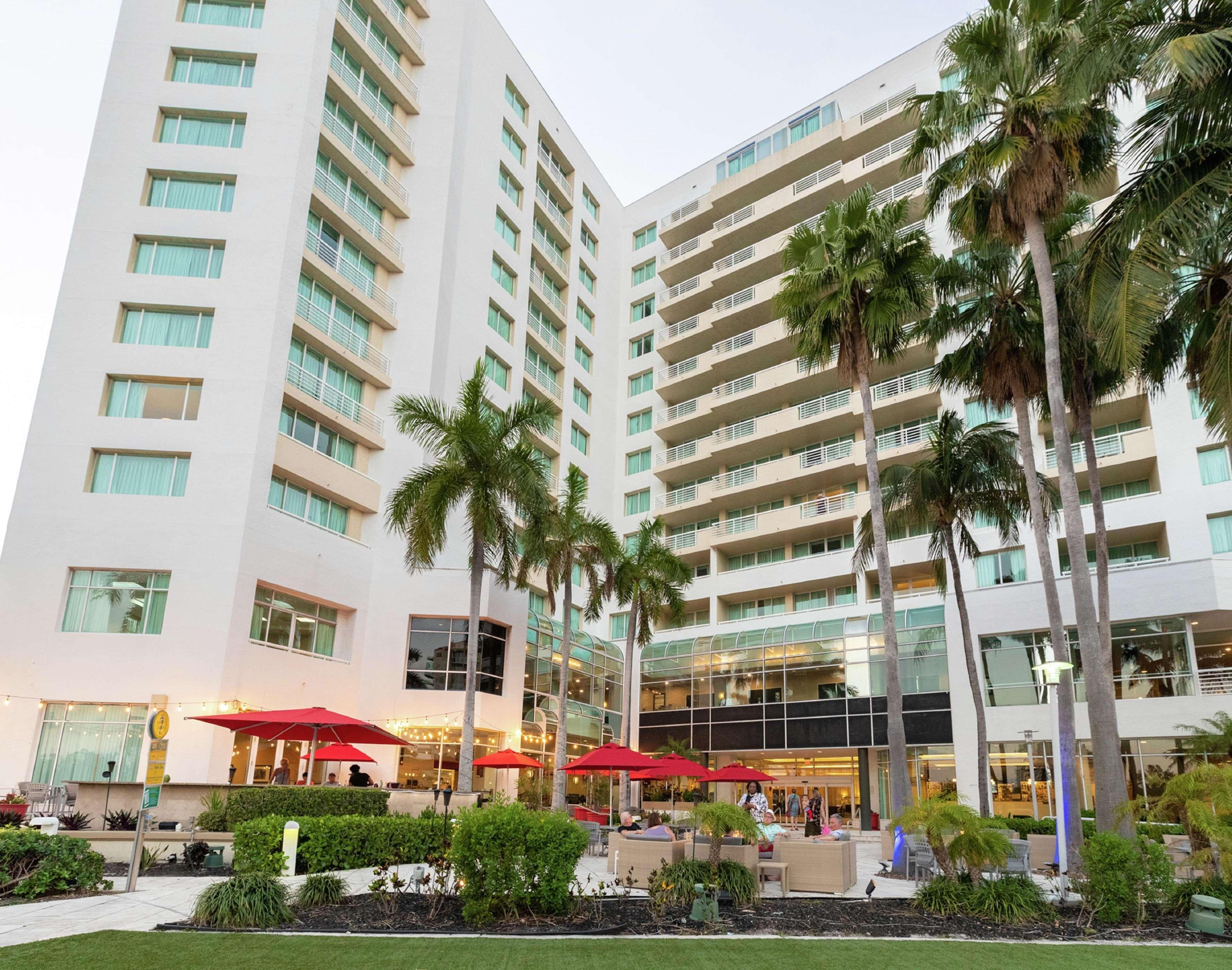 Gallery One - A Doubletree Suites By Hilton Hotel Fort Lauderdale Ngoại thất bức ảnh