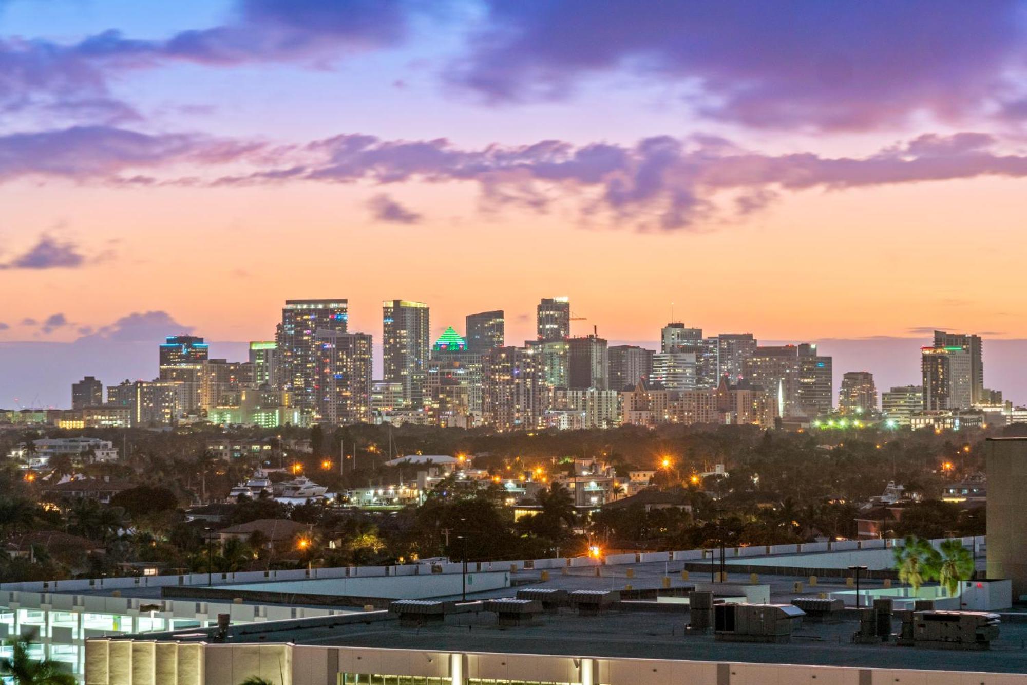 Gallery One - A Doubletree Suites By Hilton Hotel Fort Lauderdale Ngoại thất bức ảnh