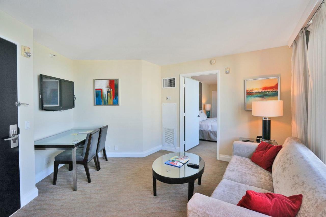 Gallery One - A Doubletree Suites By Hilton Hotel Fort Lauderdale Ngoại thất bức ảnh